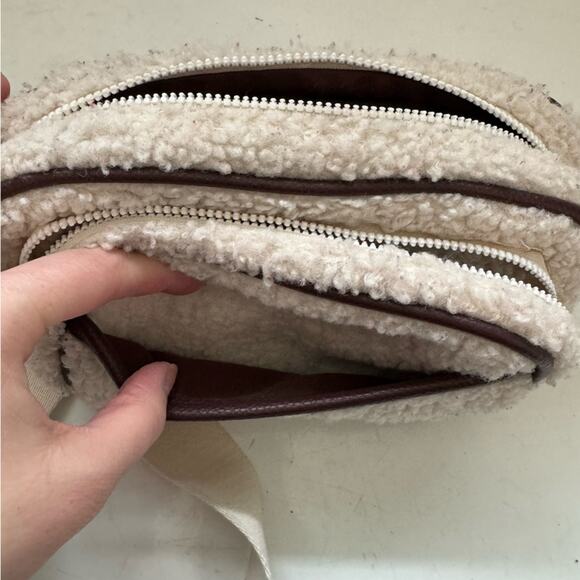 Laundry by Shelli Segal Cream Sherpa Fanny Pack Belt Bag - Picture 5 of 11